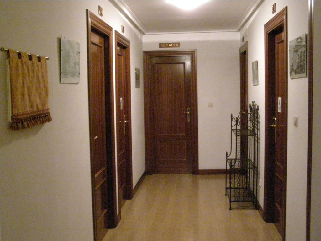 Pension Las Matillas Miranda de Ebro Exterior foto